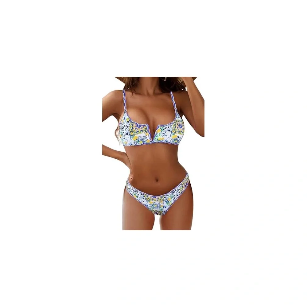 ZAFUL Ribbed V-Wire Bikini top.  Size M.  New with tag.